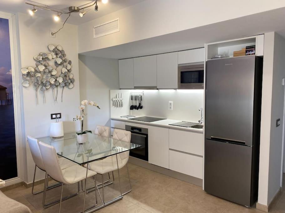Piso De 2 Habitaciones, 3 Piscinas Y Cerca Del Mar 로지즈 외부 사진