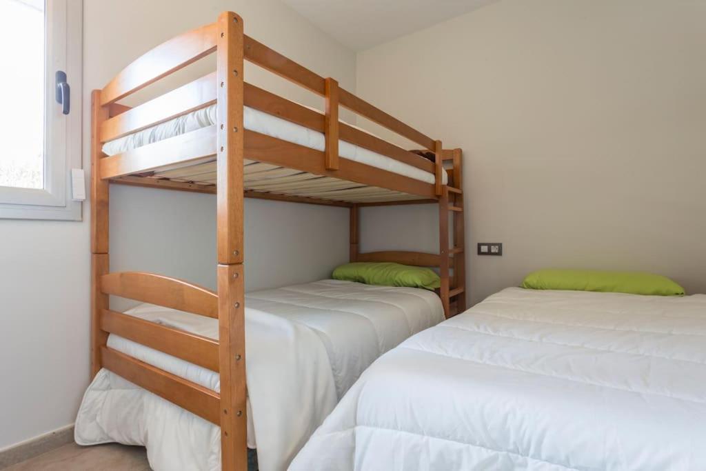 Piso De 2 Habitaciones, 3 Piscinas Y Cerca Del Mar 로지즈 외부 사진