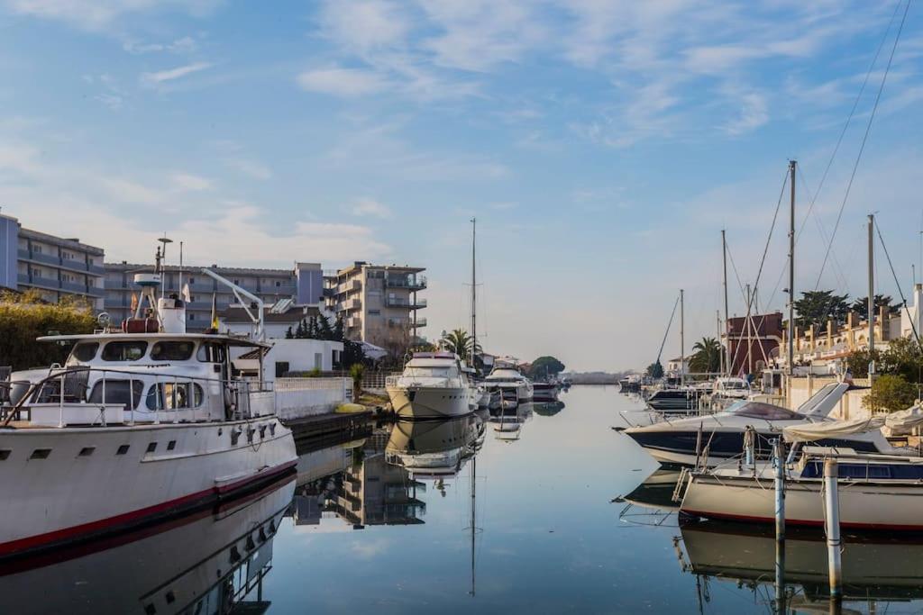 Piso De 2 Habitaciones, 3 Piscinas Y Cerca Del Mar 로지즈 외부 사진