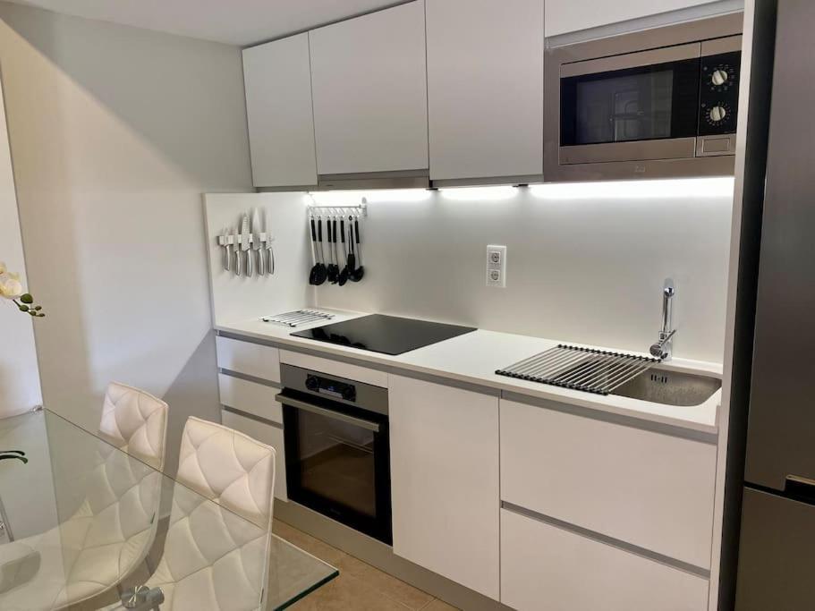 Piso De 2 Habitaciones, 3 Piscinas Y Cerca Del Mar 로지즈 외부 사진